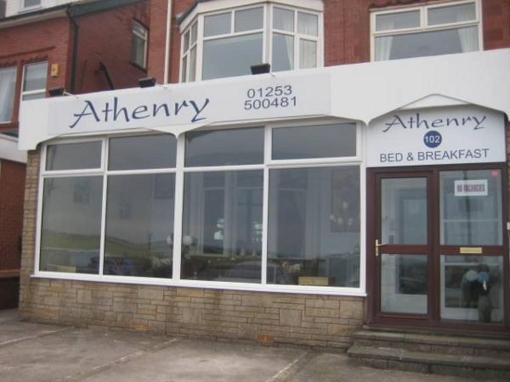 Athenry Guest House Блэкпул Номер фото
